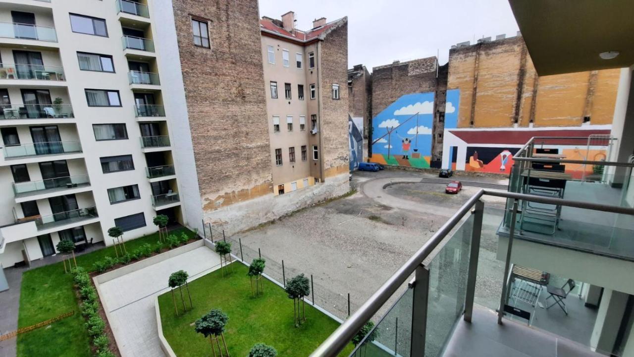 Bpr Space Grey Home With Balcony Budapesta Exterior foto