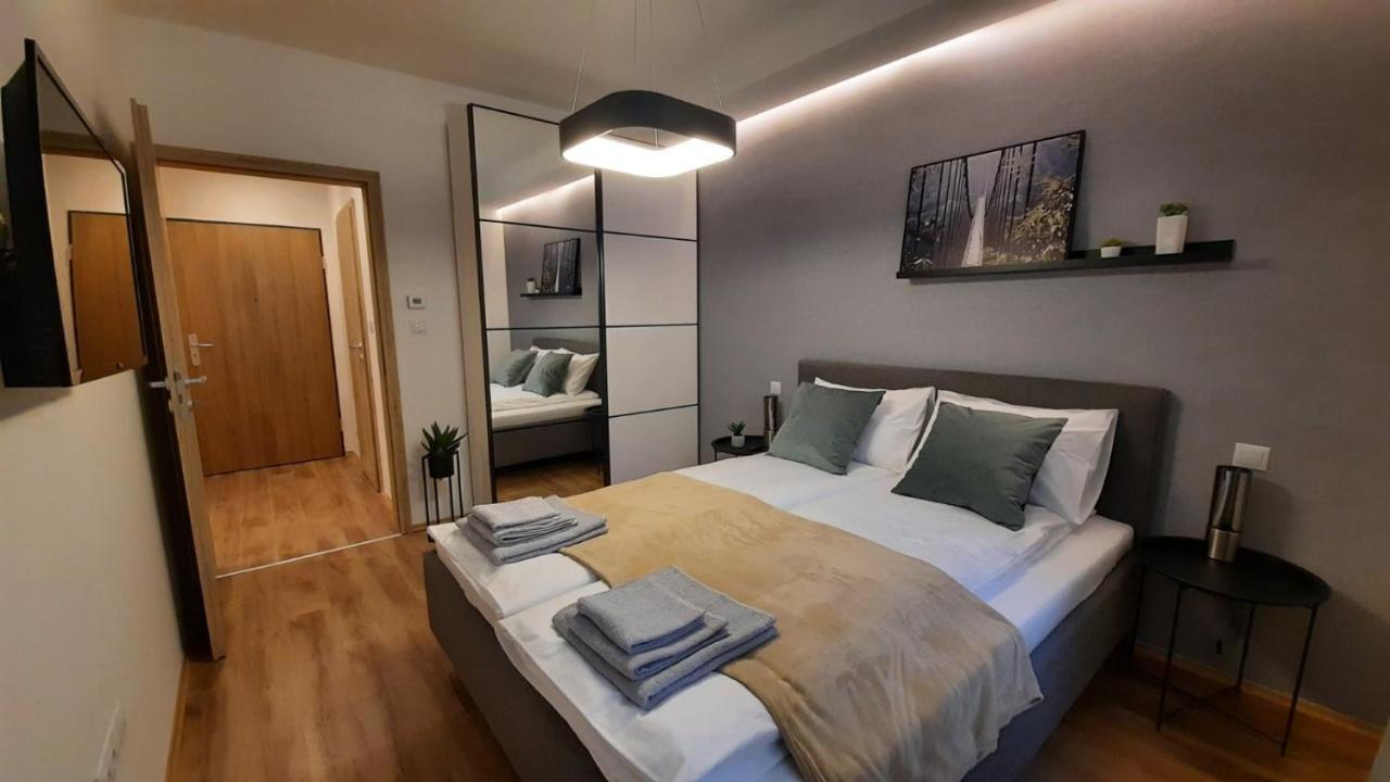 Bpr Space Grey Home With Balcony Budapesta Exterior foto