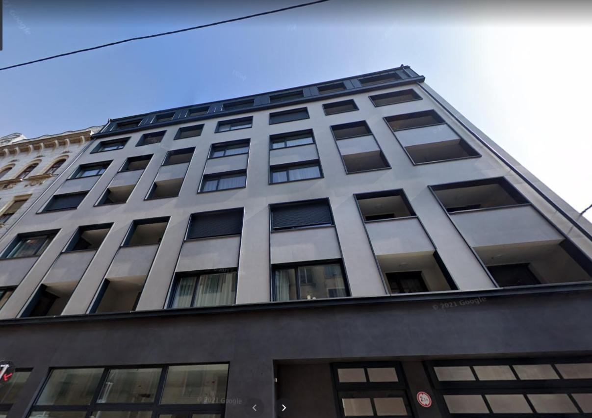 Bpr Space Grey Home With Balcony Budapesta Exterior foto
